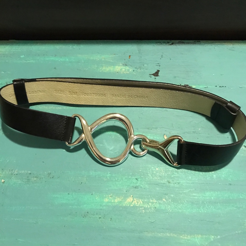 Chico’s Adjustable Leather Belt